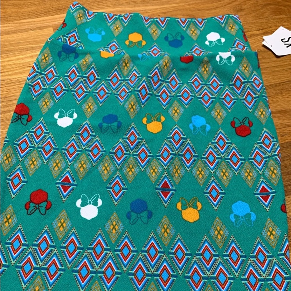 LuLaRoe Disney Cassie skirt